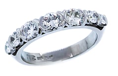 Platinum diamond wedding ring, round brilliant diamonds