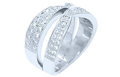 Round brilliant diamonds set in 18ct white gold