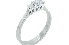 Three stone diamond ring 18ct white gold