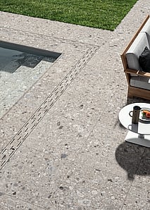 Pietra d'Iseo pool tiles