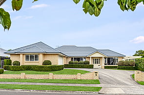 SOLD - 43 Cairns Cres,Rototuna$1,170,000