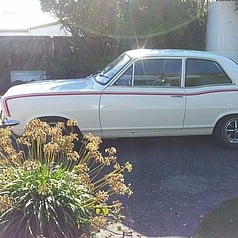 Pin Striping on an old vehicle