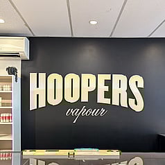 Hoppers Vapour business signage