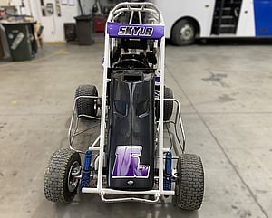 Front View Vehicle Graphics on a sprint car