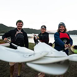 Taiao Adventures paddle games on the lakes edge before heading off in the kayak to find glow worms