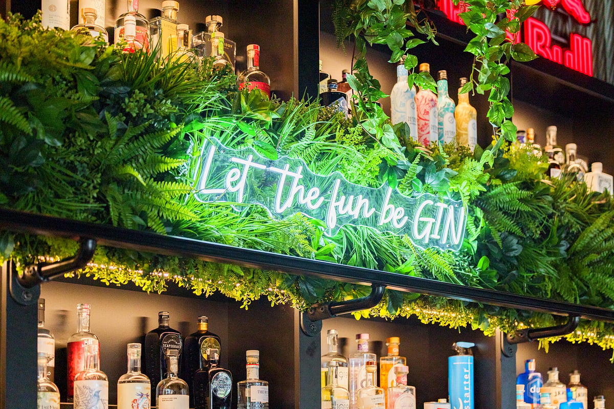 gin bar | Hilltop