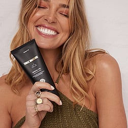 NATURAL -  BODY & BEAUTY