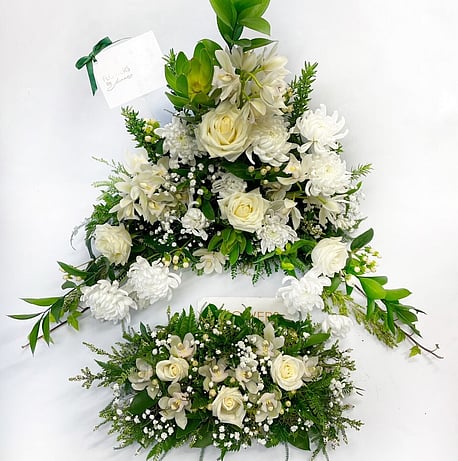 Two Pieces Flower Arrangement