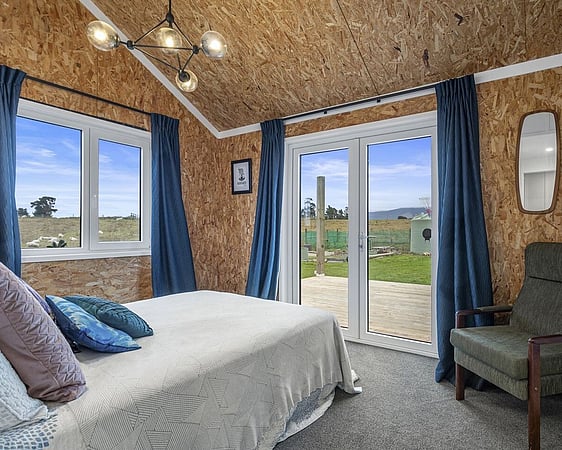 Sustainable rural house design - SIPS panel