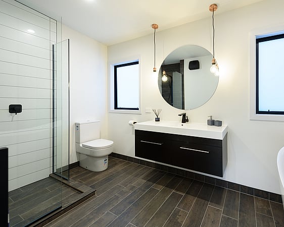 Papamoa spacious house design - bathroom
