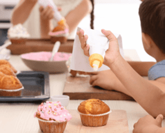Kids Cup Cake Decorating  - with Kadison Harris