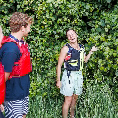 Taiao Adventures has experienced Rotorua glow worm tour guides