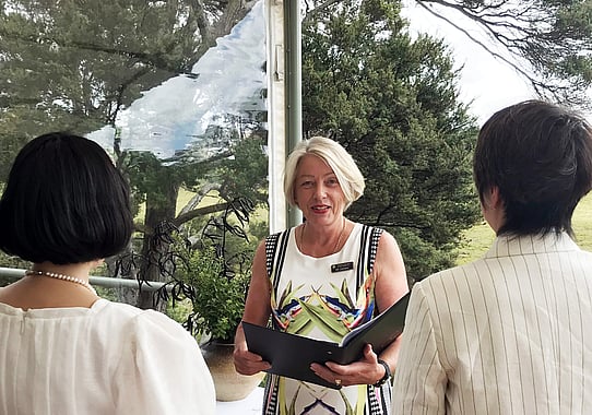 Gill Johnston, Marriage Celebrant. Making your wedding ceremonies special. Te Awamutu, Waipa, Waikato, New Zealand