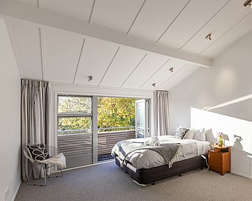 Arcus venue bedroom luxury accommodation  on Kapiti Coast near Te Horo, Otaki and Peka Peka