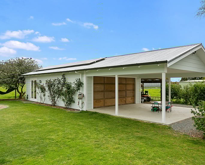 Exterior after images of Oakshott Road, renovated home by Whitechurch Construction, Waikato residential builders.
