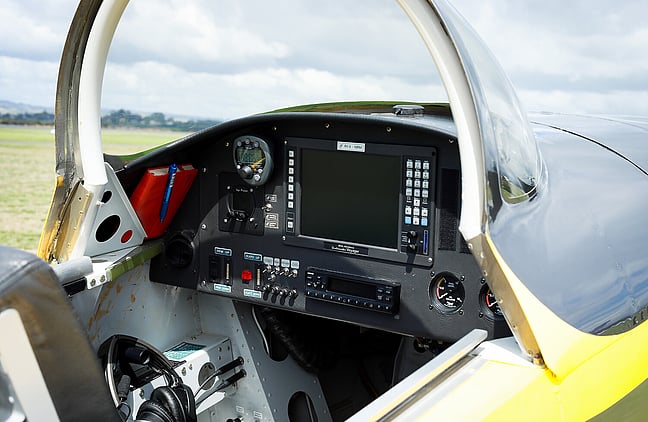 Avionics dash