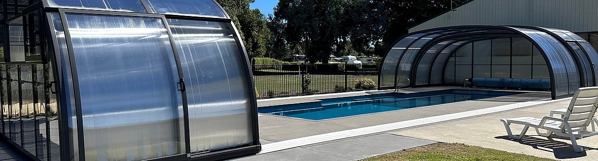 Covered Heated Saltwater Pool OPEN all seasons photo 2
