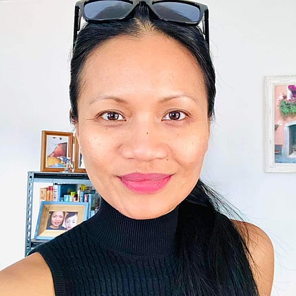 Head and shoulders image of Clarissa