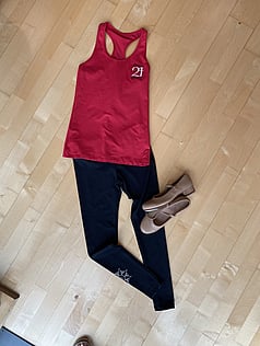 Fleet Feet 3 onwards - Red Racer Back SingletFull Length LeggingsTan Tap Shoes