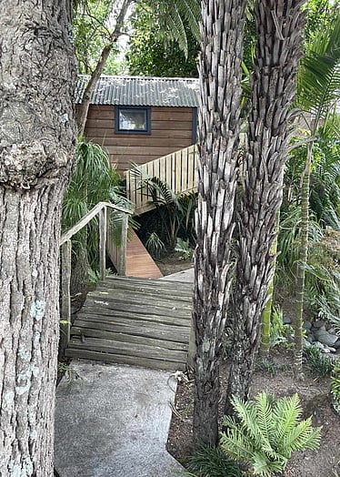 New ramp and deck build on an outdoor treehouse