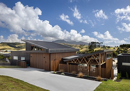 Kōtare Grove coastal home exterior, Rangitahi Peninsula Raglan — Nixon Homes