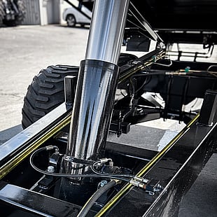 Global Hydraulic Tip Trailer