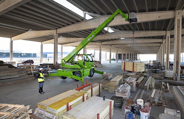 Rotating Telehandlers (ROTO) - 360° flexibility for complex lifts and multi-storey builds.
