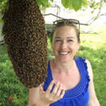Sarah C and a swarm