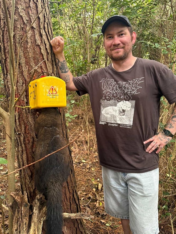 Daniel Vernon Volunteering for Predator Free Te Aroha. Manaaki Kaimai Mamaku Trust.