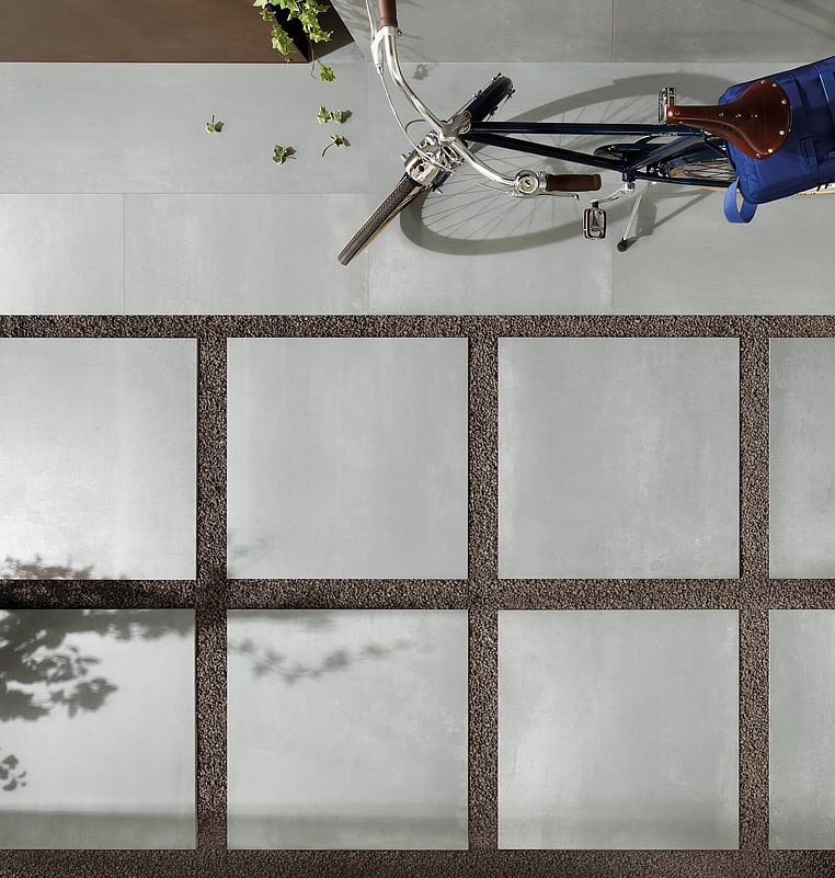 exterior tiles, outdoor tisles, feature tiles Cambridge tiles