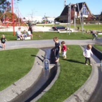 Sprouts children play at Havelock North Park