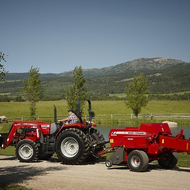 Massey Ferguson 1840 Baler