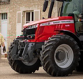 Massey Ferguson 7700S