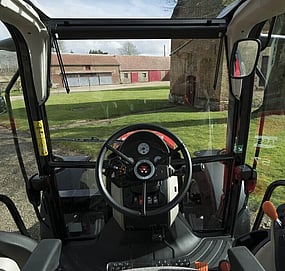 Massey Ferguson 5700