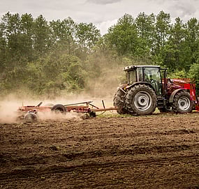 Massey Ferguson 6700