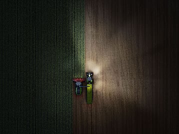 Fendt 800 Vario Lighting drone shot at night