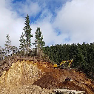 Stage 2 - forestry road service - excavator loading shingle