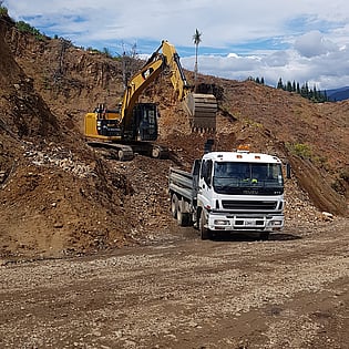 Stage 3 - forestry road service - shingle prepared for cartage