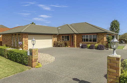 SOLD: 31 Honeysuckle Lane - Ohauiti