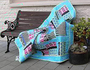 Lazy Susan Squaring Up Black Birds