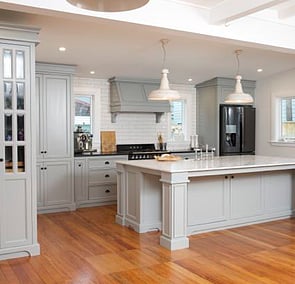traditional country kitchens