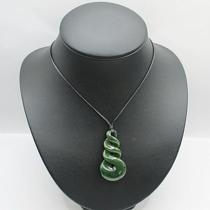  Genuine Hand Carved NZ Greenstone Pounamu Pikorua Twist Pendant