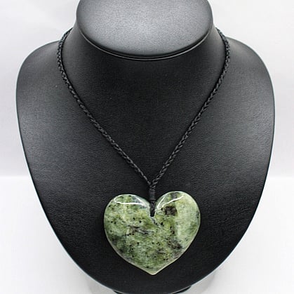  Genuine Hand Carved NZ Greenstone Pounamu Heart Pendant