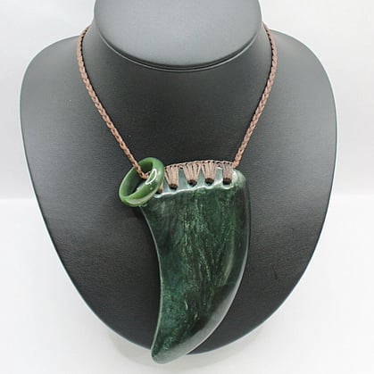  Genuine Hand Carved NZ Greenstone Pounamu Tooth Pendant