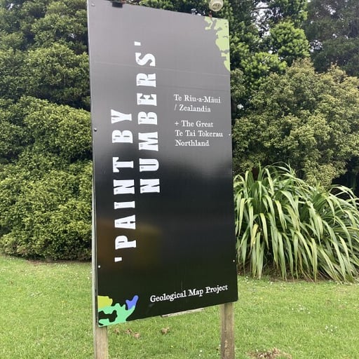 Exhibition sign design