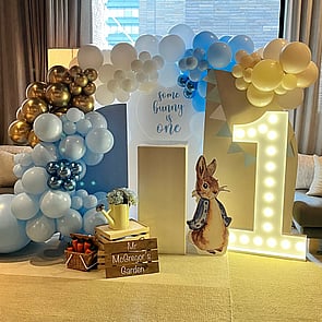 PETER RABBIT - A sweet first birthday set up featuring Peter himself. Perfect for little boys and girls alike.