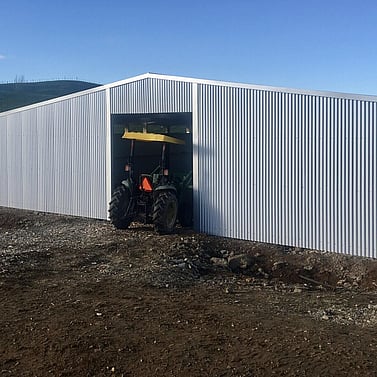 tractor shed, farming building, pole shed, waikato shed, farm shed nz, build waikato, sheds nz, utility shed, calf shed