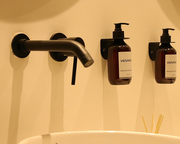 Prepare your property for sale or lease with our professional real estate and tenancy cleaning services. Whether you're moving in or moving out, our team ensures your property is spotless and ready for its next occupants. We handle all the details to refresh your place. Trust us to leave your property in top condition, helping you secure that sale or rental with ease.