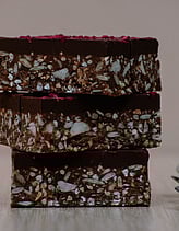 Cacao & Macadamia Slice