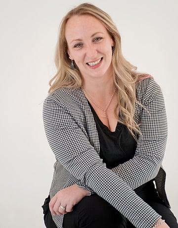 Toyah, virtual assistant and founder headshot